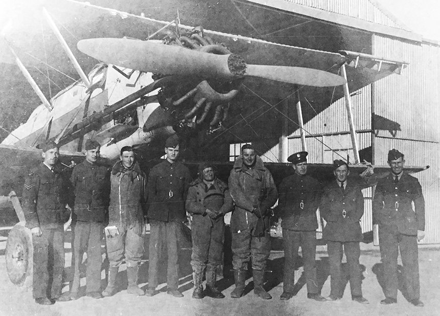 Stein with plane and crew