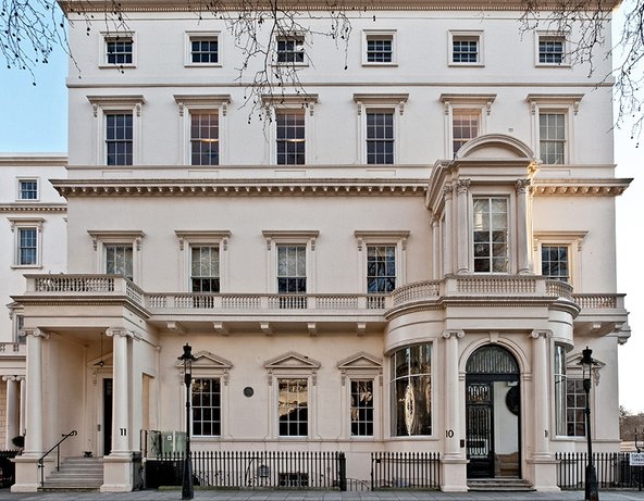 Front facade of 10-11 Carlton House Terrace, the headquarters of the British Academy