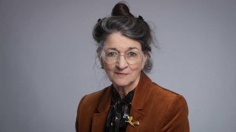 Headshot of Professor Dame Marina Warner FBA