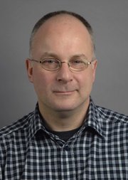Headshot of Andrew Hadfield