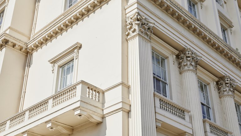 Exterior corner of the British Academy building