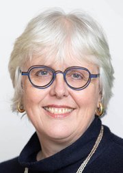 Headshot of Professor Jane Ohlmeyer FBA