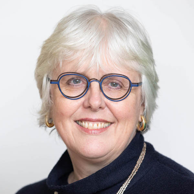 Headshot of Professor Jane Ohlmeyer FBA