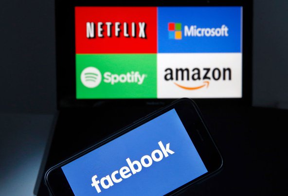 The social network Facebook has authorised giants like Amazon, Netflix, Spotify and Microsoft to access the personal data of its 2.2 billion users, according to the 