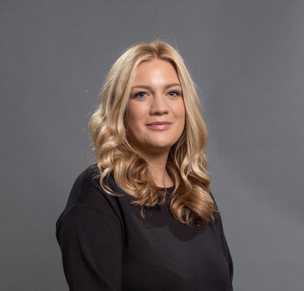 Emma Richardson Headshot