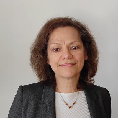 Portrait photo of Professor Ianthi Tsimpli FBA