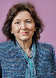 Portrait photo of Professor Katalin É. Kiss FBA