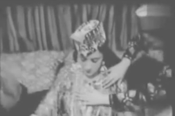 Screengrab from the film Layla the Bedouin (1944, dir. Bahija Hafiz). A servant of the Persian king prepares his bride-to-be.
