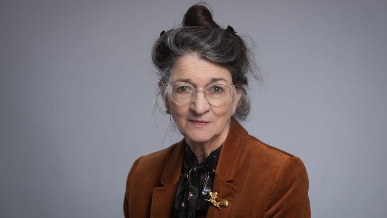Headshot of Professor Dame Marina Warner FBA