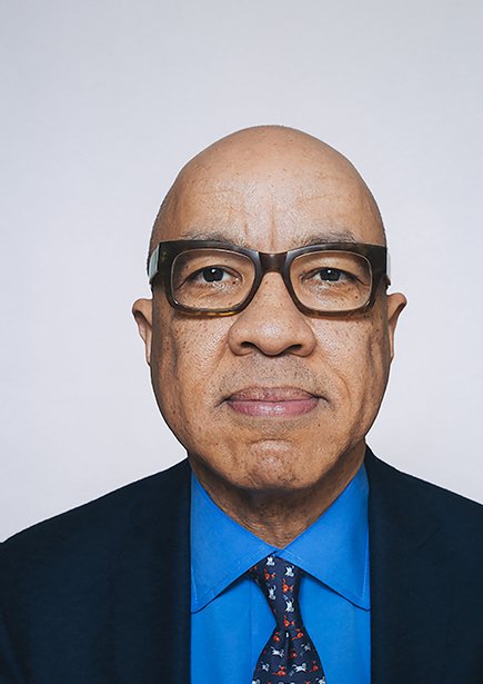 Head-and-shoulders portrait of Mr Darren Walker Hon FBA