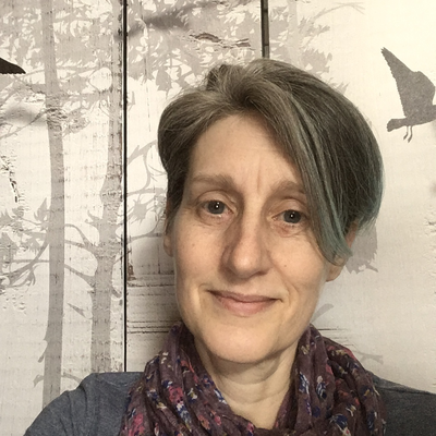 A photo of Esther Eidinow.
