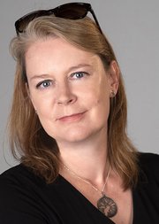 A portrait photo of Rebecca Sear FBA. Photo: Anne Koerber