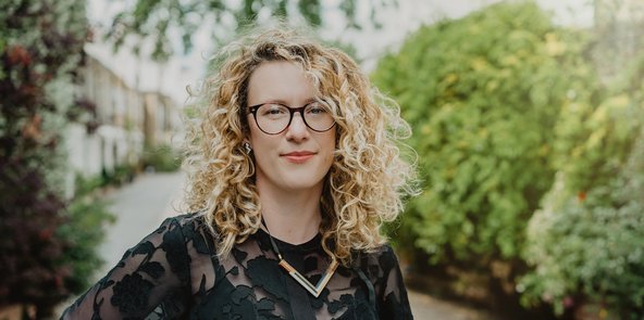 Headshot of Dr Oonagh Murphy