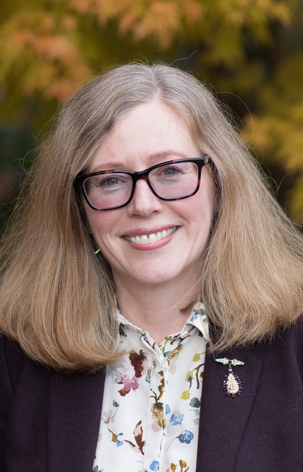 Roberta Gilchrist Headshot