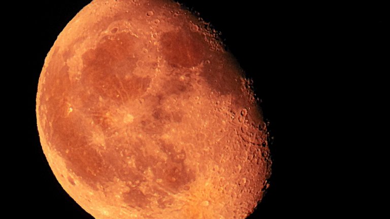 Waning gibbous moon and Mars