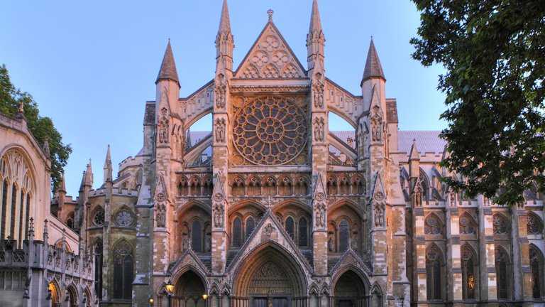 Westminster Abbey at dusk