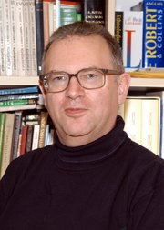 Headshot of Bernard Comrie