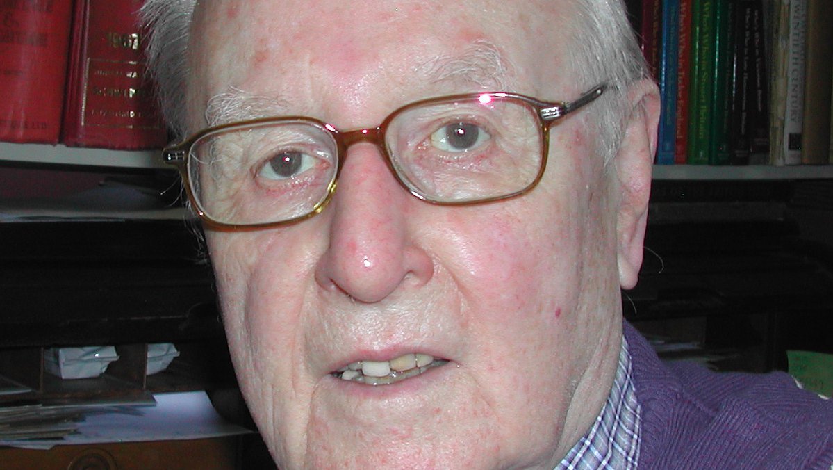 Dr Ian Stead FBA | The British Academy