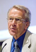 kenneth-wallis.jpg