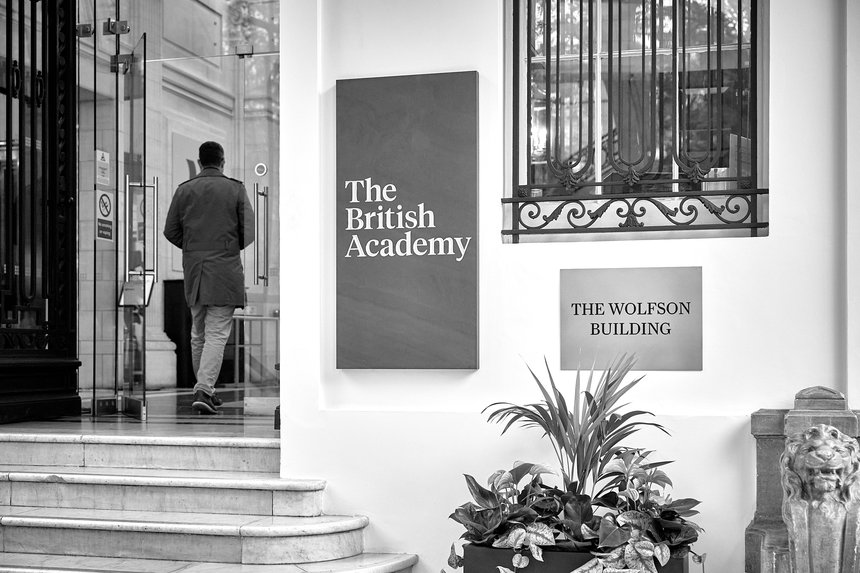 Entrance to no10 Carlton House Terrace B&W (Credit Josh Caius)